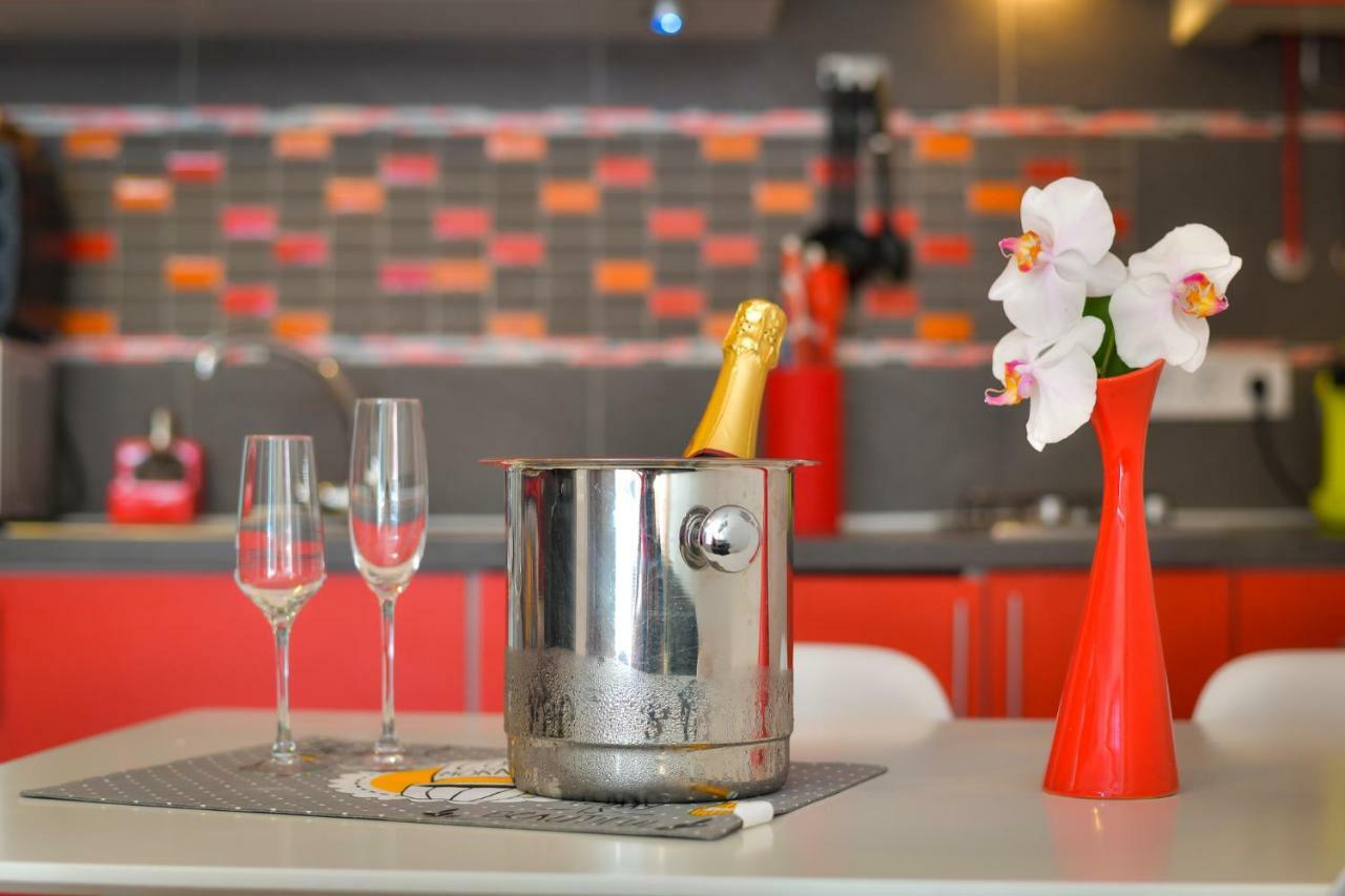 Apartamento Bluebenalmadena 200meters From The With Jacuzzi And Rooftop Terrace (adults Only) *